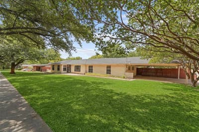 223 N Crest Street, Lancaster TX 75146 - Photo 3