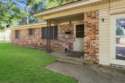 503 N College Street, Whitesboro TX 76273 - Photo 2