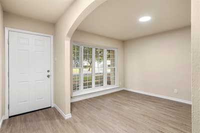 509 E Williamsburg Manor, Arlington TX 76014 - Photo 3