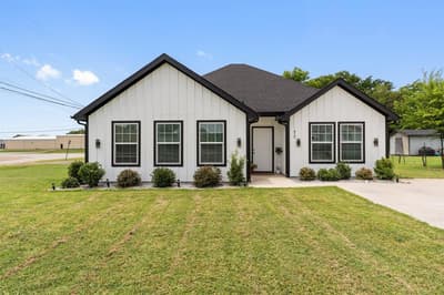 810 S MAIN Street, Kemp TX 75143