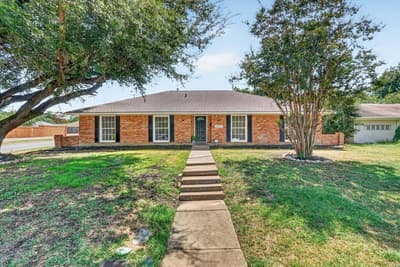 6301 Wheaton Drive, Fort Worth TX 76133