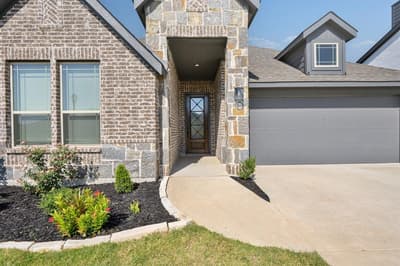 609 Pawprint Hollow, Godley TX 76044 - Photo 3