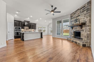 609 Pawprint Hollow, Godley TX 76044 - Photo 4