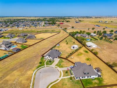 340 Trail Dust Drive, Godley TX 76044 - Photo 2