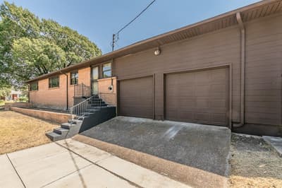 2900 Ryan Place Drive, Fort Worth TX 76110 - Photo 4