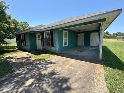 605 Oldham Street, Bonham TX 75418 - Photo 2