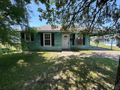 605 Oldham Street, Bonham TX 75418