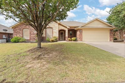 609 Jeffdale Drive, Burleson TX 76028 - Photo 2