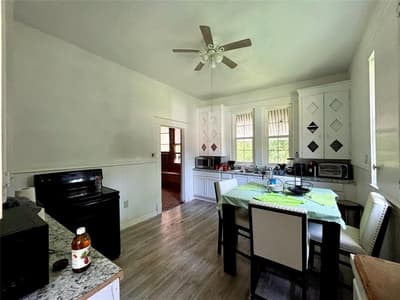 504 Brown Avenue, Paris TX 75460 - Photo 2