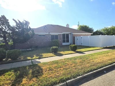 801 Ragland, Cedar Hill TX 75104 - Photo 2