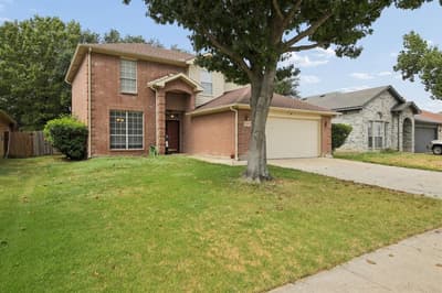 3039 Bosswood Court, Grand Prairie TX 75052 - Photo 3