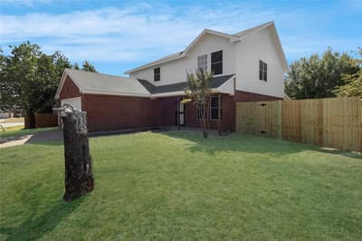 408 Centennial Place, Crowley TX 76036 - Photo 2