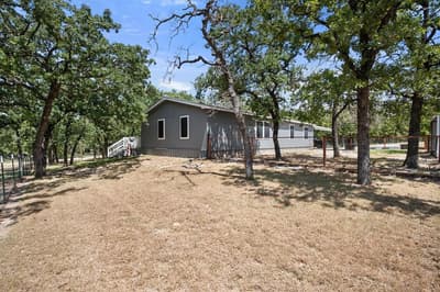 576 Threatt, Weatherford TX 76088 - Photo 4