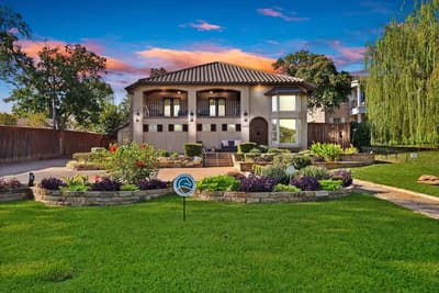 306 E Rochelle Boulevard, Irving TX 75062