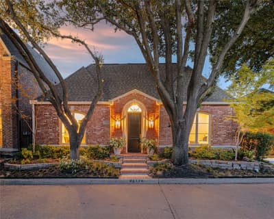 7842 Caruth Court, Dallas TX 75225