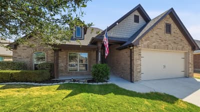 1813 Town Creek Circle, Weatherford TX 76086 - Photo 4