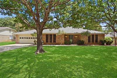 314 Brookside Drive, Grapevine TX 76051 - Photo 2