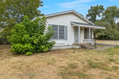 2007 Haltom Road, Haltom City TX 76117 - Photo 2