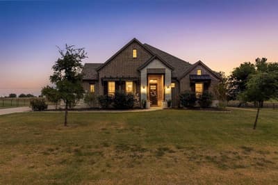 157 Daniel Drive, Van Alstyne TX 75495