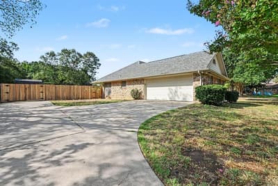 110 Mill Creek Lane, Weatherford TX 76087 - Photo 3