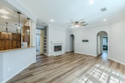 3107 Lake Oak Drive, Arlington TX 76017 - Photo 2