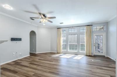 3107 Lake Oak Drive, Arlington TX 76017 - Photo 5