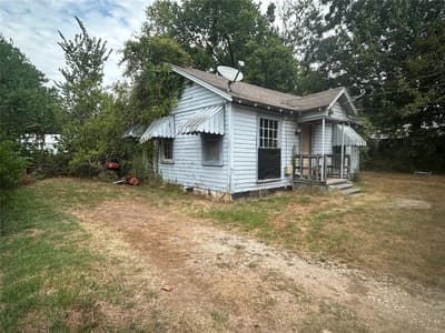100 Pollard Street, Sulphur Springs TX 75482 - Photo 2