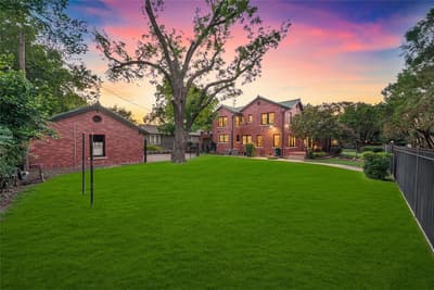2127 Pembroke Drive, Fort Worth TX 76110 - Photo 4