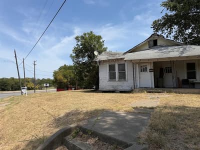503 Abbott, Hillsboro TX 76645 - Photo 2