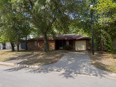 1201 Phillips Circle, Kaufman TX 75142