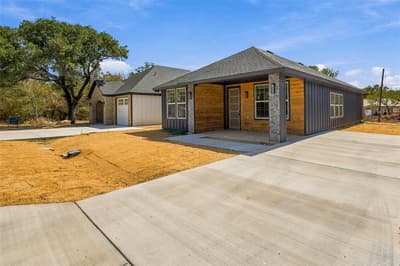 2721 Sycamore Court, Granbury TX 76048