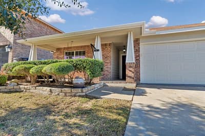 341 Windy Hill Lane, Fort Worth TX 76108