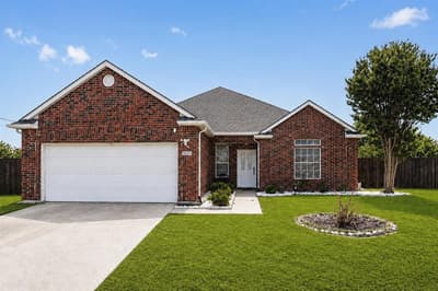 9604 Bull Creek Drive, Plano TX 75025 - Photo 2