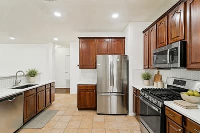 9604 Bull Creek Drive, Plano TX 75025 - Photo 4