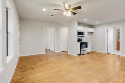 1310 W Laurel Street, Sherman TX 75092 - Photo 5