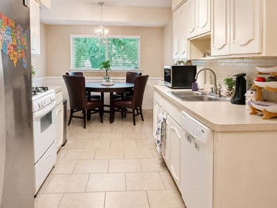3122 Lark Lane, Irving TX 75062 - Photo 3
