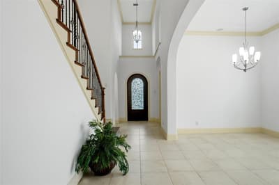 667 Creekway Drive, Irving TX 75039 - Photo 3