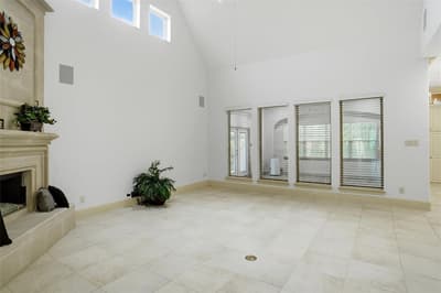 667 Creekway Drive, Irving TX 75039 - Photo 5