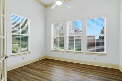667 Creekway Drive, Irving TX 75039 - Photo 4