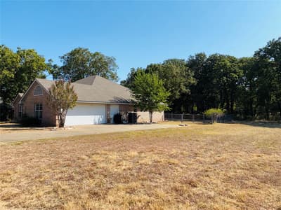 6703 Lejeune Court, Granbury TX 76049 - Photo 4