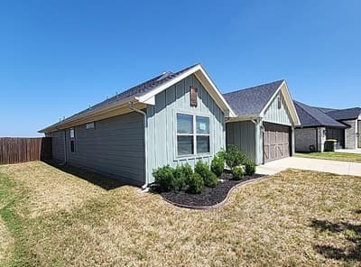 905 Rodgers Avenue, Godley TX 76044 - Photo 2