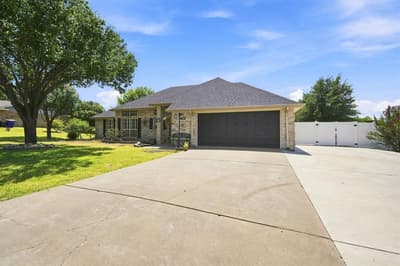 204 Cloverdale Street, Hillsboro TX 76645 - Photo 4