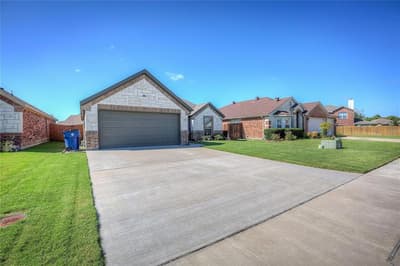 141 Shawnee Street, Greenville TX 75402 - Photo 2