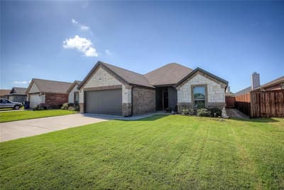 141 Shawnee Street, Greenville TX 75402 - Photo 3