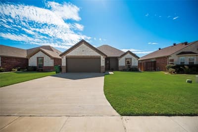 141 Shawnee Street, Greenville TX 75402