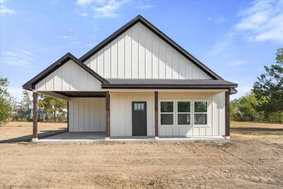 104 S FM 1126, Barry TX 75102