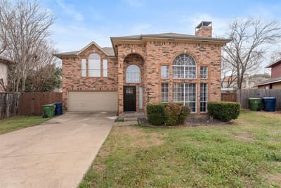 2422 Whispering Cove Circle, Garland TX 75044 - Photo 2