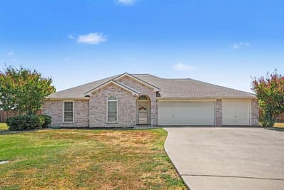 106 Bent Creek Court, Waxahachie TX 75165