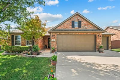 829 Sequoia Way, Saginaw TX 76131