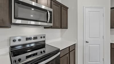 354 Shaw Creek Boulevard, Ferris TX 75125 - Photo 5